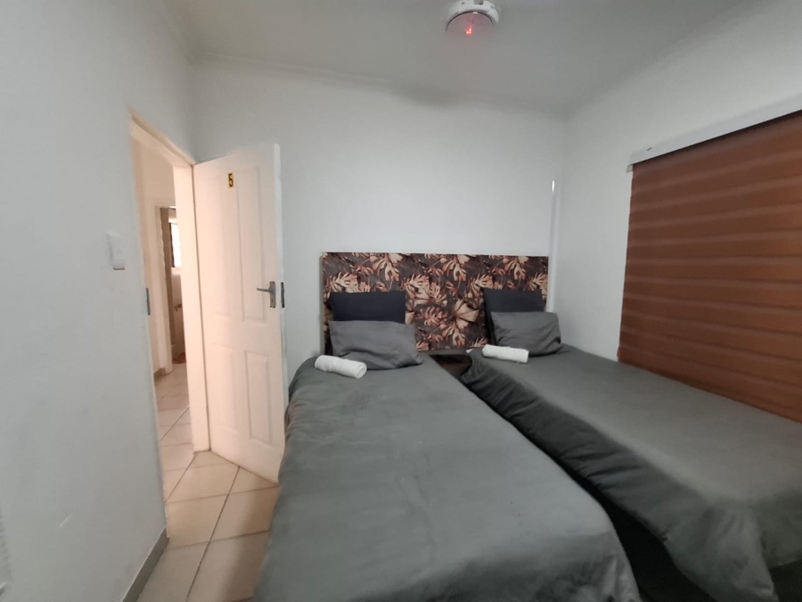 5 Bedroom Property for Sale in Oos Einde North West